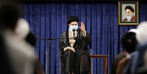 رهبر انقلاب: جمهوری اسلامی با الهام از اهل‌‌بیت، اژدهای هفت‌سر استکبار را عقب راند و پیشرفت کرد
